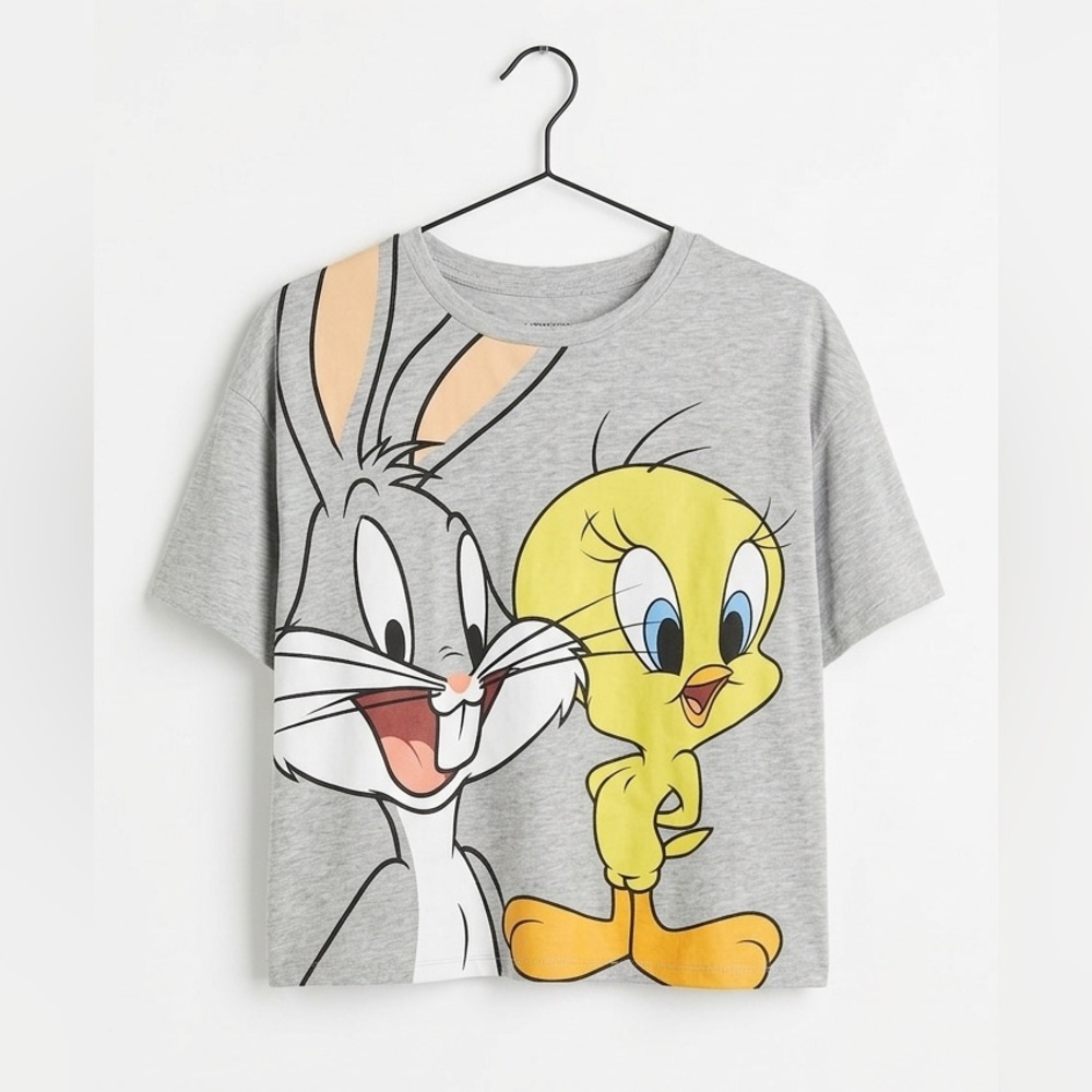 Warner Bros. Gray Looney Tunes Bugs Bunny and Tweety Cropped T-Shirt - Picture 1 of 5